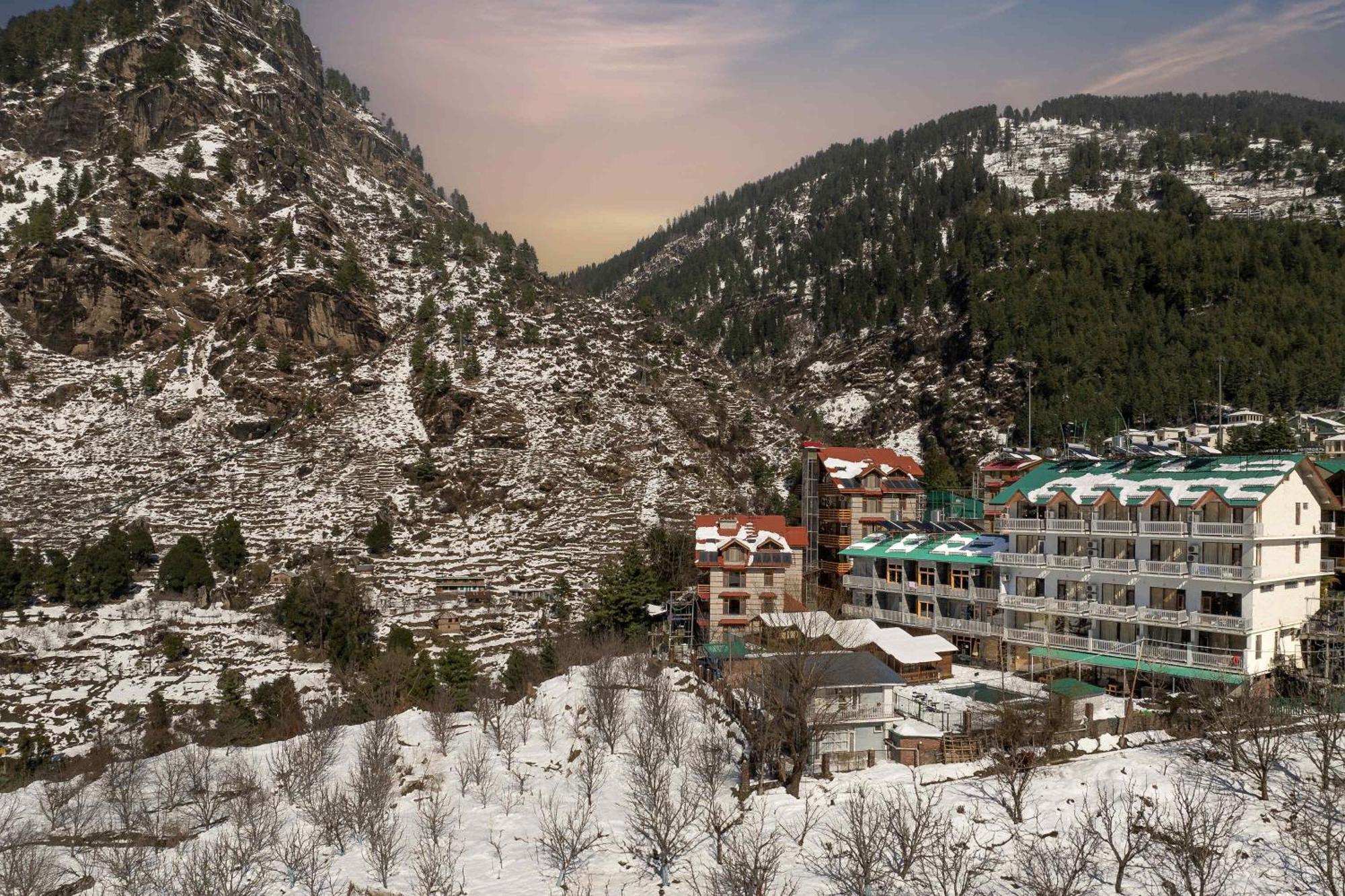 Echor Himalayan Heights Manali Hotel Ngoại thất bức ảnh